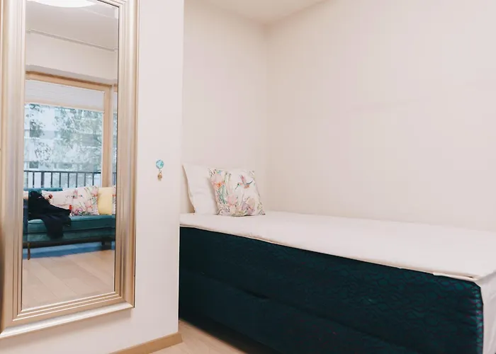 Family With Balcony And Free Parking 公寓 *