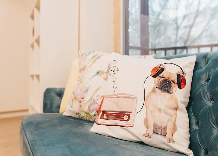 Family With Balcony And Free Parking Apartment *