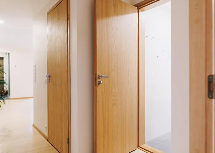 Apartment Family With Balcony And Free Parking *