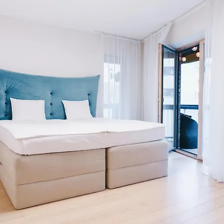Apartman Family With Balcony And Free Parking